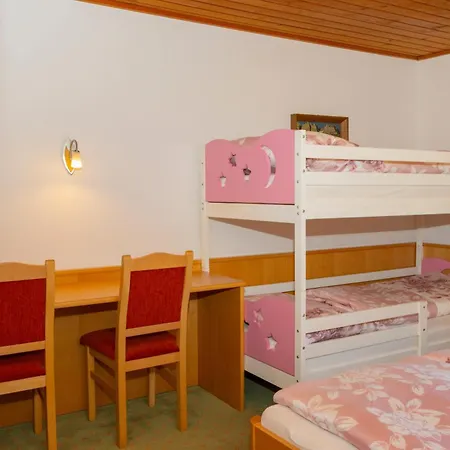 Konukevi Mamoosen