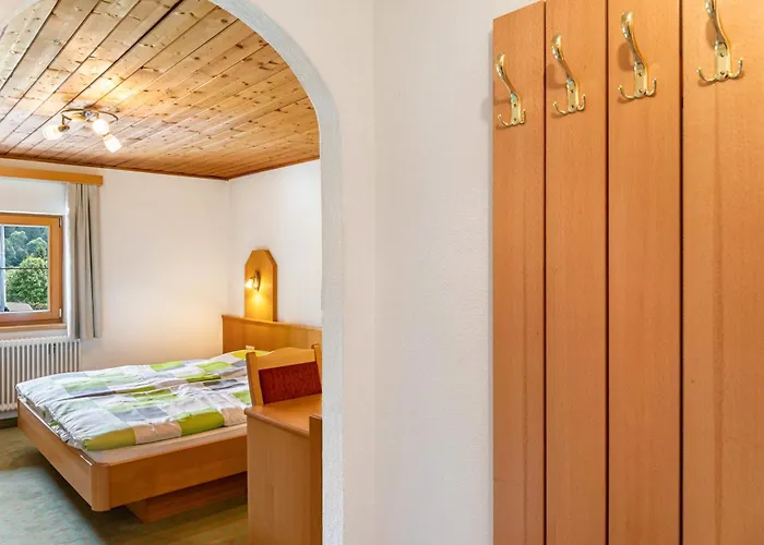 Mamoosen בית הארחה 3*