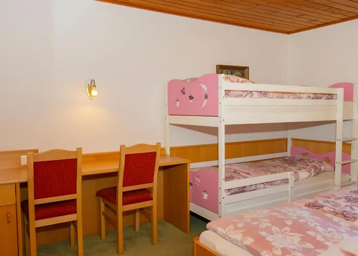 בית הארחה Mamoosen