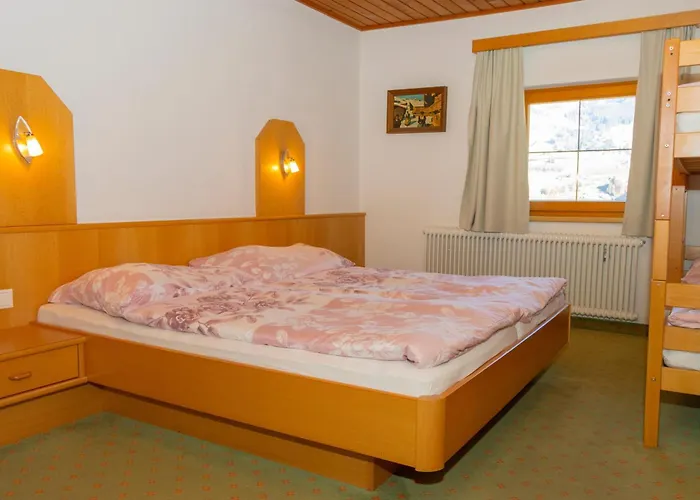 בית הארחה Mamoosen