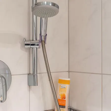 Mamoosen Pensjonat 3*