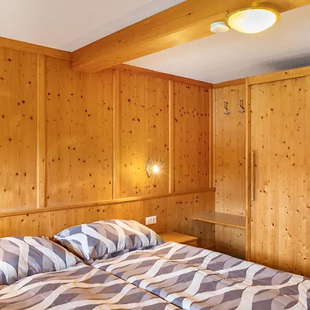 Mamoosen Pensjonat 3*