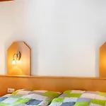 Pensión Mamoosen 3*